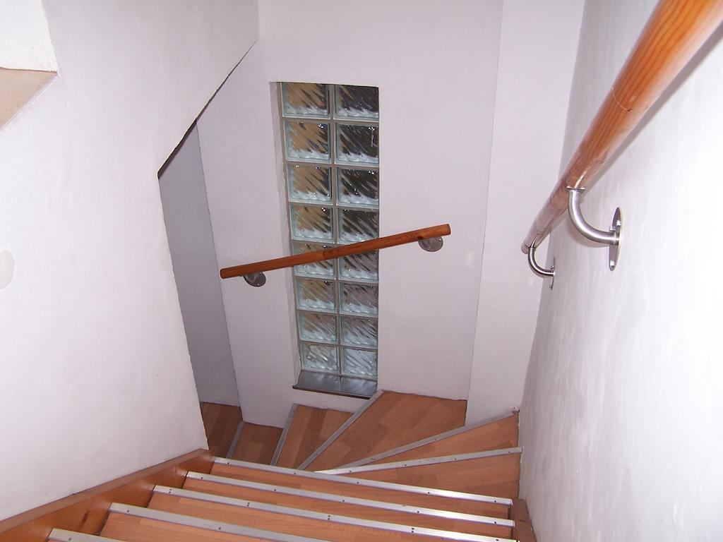 Akacia Apartment - Free Inside Parking, 2 Bedrooms, Garden, Next To Centre Budapest Zimmer foto