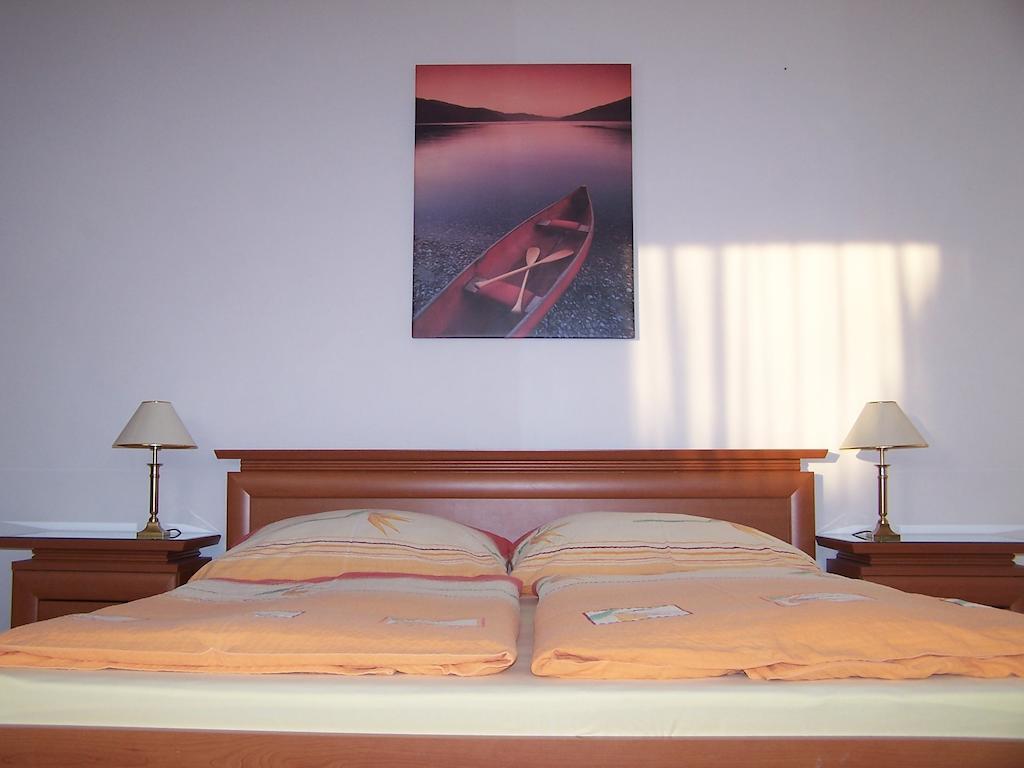 Akacia Apartment - Free Inside Parking, 2 Bedrooms, Garden, Next To Centre Budapest Zimmer foto